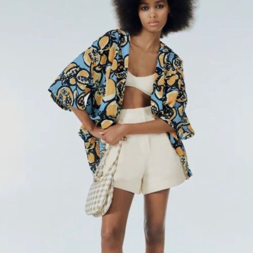 ZARA PLEATED SHORTS BUTTER XS